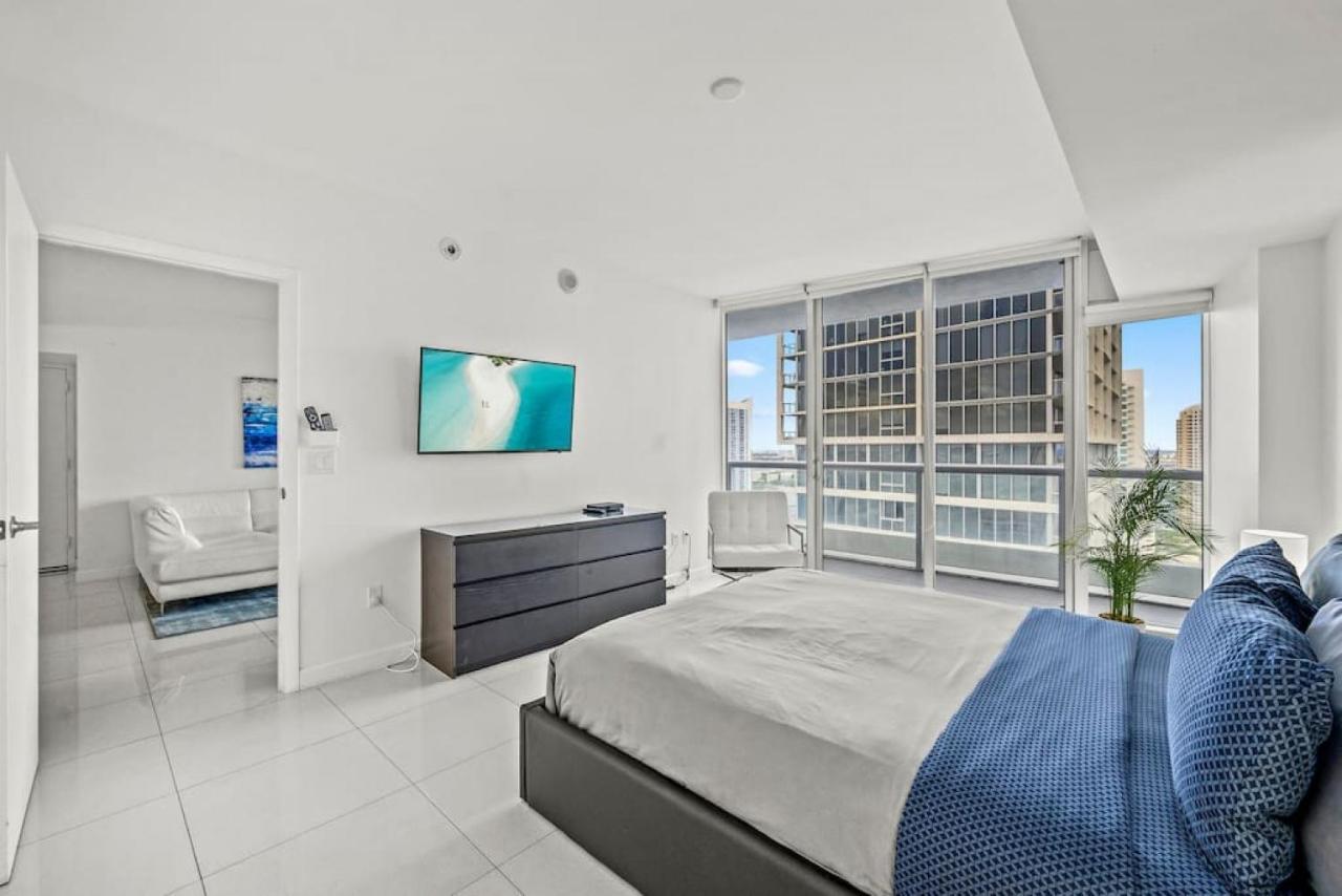 Casa de Férias Inredible View -luxury Unit At The W Brickell *